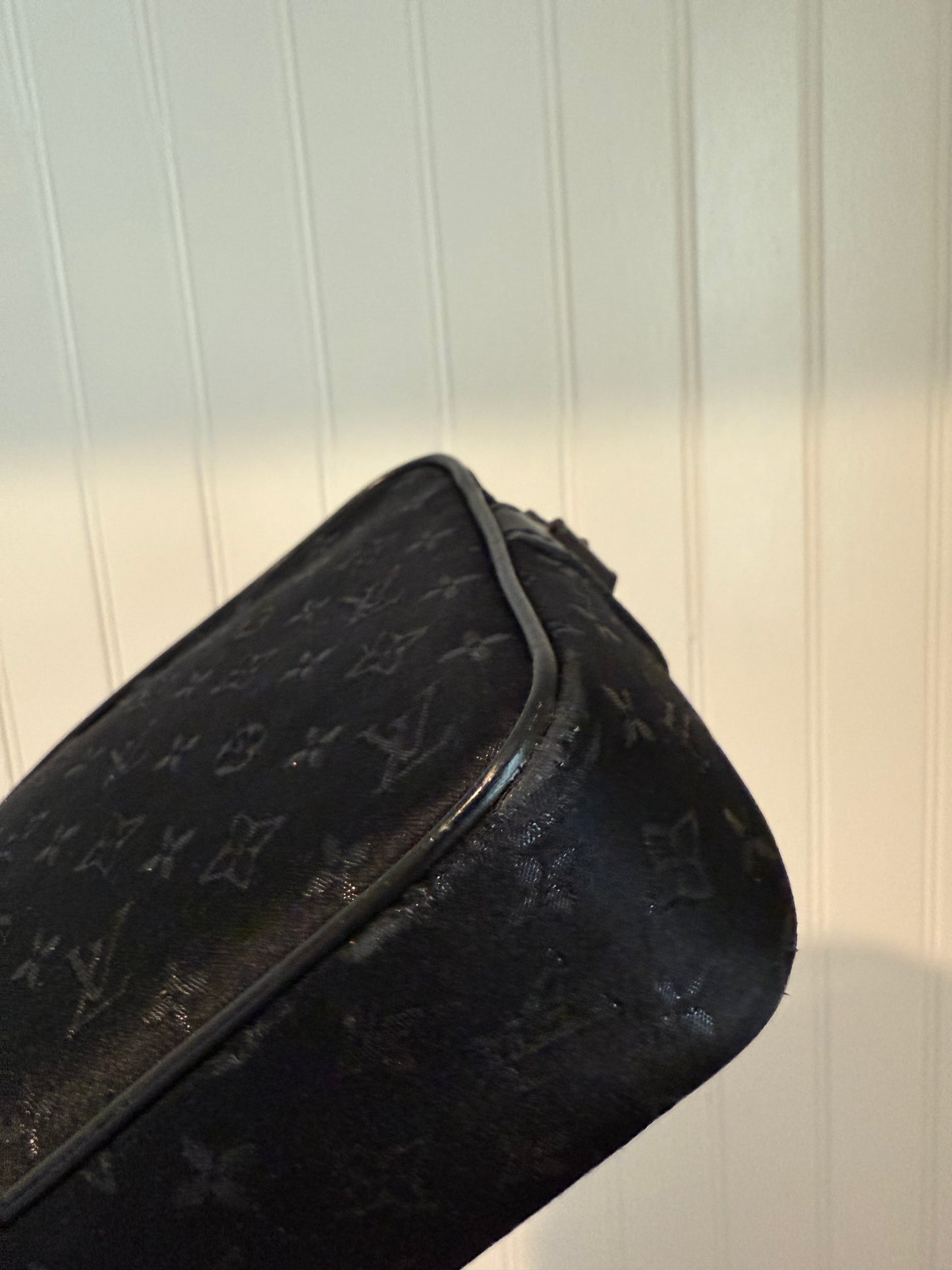 Louis vuitton Monogram Satin Pochette Comte de Fe Shoulder bag